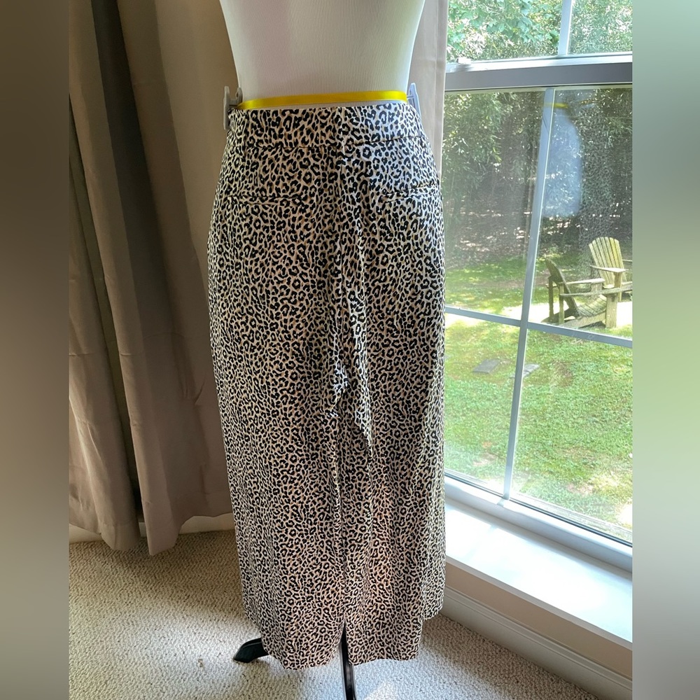 J.Crew Cafe Capri 100% Linen Cuffed Pants Cheetah Animal Print Womens Size 4